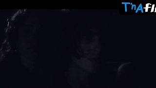 Maya Hawke Lezzie, Backside Sequence in Therese