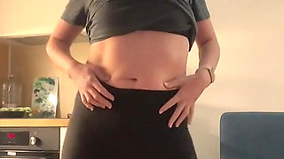 Showing off Your Sexy Ass in Leggings