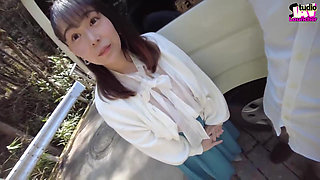 Street Soak - Can You Handle How This Huge-bust Beauty Gets Juicy in the Open? Chapter-1