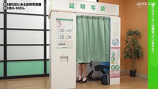 Piston Vibrator Photo Booth with a High School Girl Squirting Before College Entrance Exam x2x7CCB79885990881A72