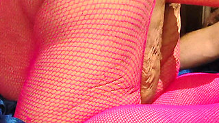 Pretty in Pink Fucking Machine Making Her 07ssy Stink
