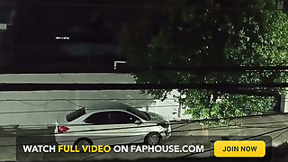 Fucks with Lover in the Car in Front of the House and Comes Back Full of Cum Smiling