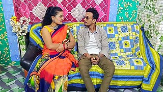 Office Boss Ke Saath Biwi Ki Chudai Promotion Kaliye, Apna Biwi Ko Boss Ke Bed Mein Bheja Hardcore Chudai