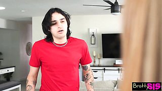 Pin-up Megan Marx and Myra Moans - blowjob action - Bratty Sis