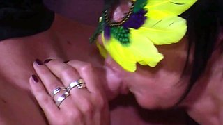 Swingers making out for you