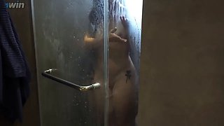 StepMom Invite Me To The Shower, Thanks God , That Dad Didnot See