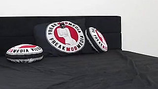 Thick MILF Queen Rogue Gets Nasty for a Live Show