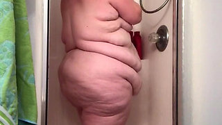 Shower Time with Julie Ginger