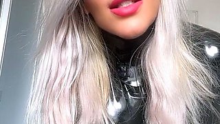 Pretty Hot Blonde Cam Babe Masturbate Solo on Cam