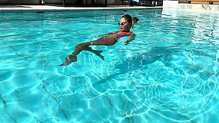 Monika Fox Poses In Pink Bikini And Swims In Pool Surrounded