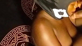 Girl Gave Blowjob and Her Ass Oiled up for Some Change