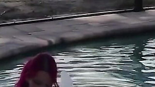 Pool Blowjob with Pedsrmeds