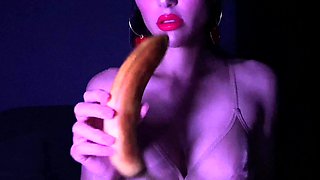 Big boob brunette masturbates on webcam