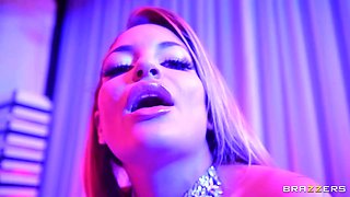 Jordi bangs his girlfriend Sara Retali through the skirt inbetween her amazing ass-cheeks and gives her a facial cumshot - brazzers