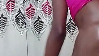 Alexa's - Oiled up Ass Shaking & Twerking to the Max