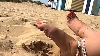 Flexible foot fetish masturbating with feet and hands