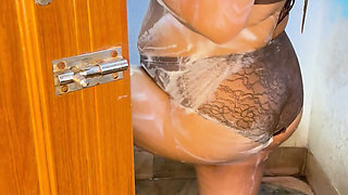 Desi Horny Boudi Bathroom Fingering Hair Pussy With Orgasm