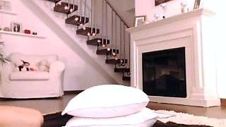 Amateur brunette teen in solo