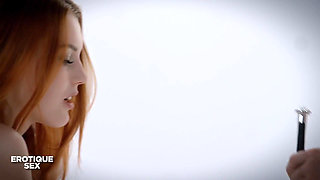 Beautiful Girlfriend Charlie Red Wants a Quick Creampie Before Going to Work