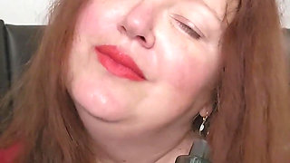 Foggy Lady in Red, vaping