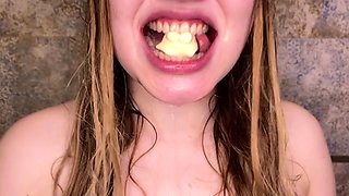 Blonde teen Sierras first erotic masturbation video