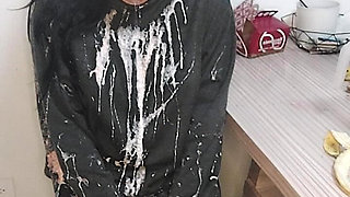 I Fill My Stomach with Food