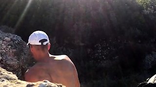Muscled Big Cock Amateur's Outdoor Beach Adventure