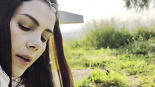 Arwen From Lotr Reveals a Slutty Side You Didn’t Expect