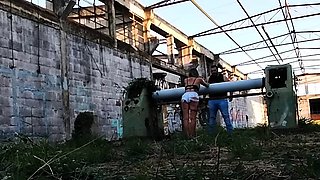 Blonde amateur girl outdoor action with cumshot