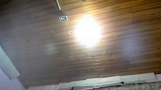 Brunette solo masturbation on webcam