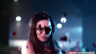 Luke Hardy's Heroic Passion Shines in XXX Parody Heat