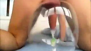 Amateur Man Has Sex With a Condom-Balloon