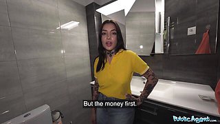 Glamorous Martin Gun and Tabatha Lust at pizza girl video