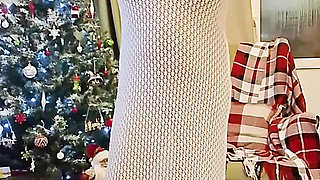 New Year's Striptease From Stepmom for Me