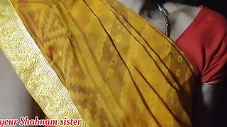 Desi Aunty Shows Her Big Ass to Make Uncle Hard - Young Wife Fucked Doggy Style in Hindi