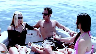 2 slut getting banged in a boat - MMM100