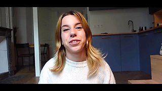 Amateur vlogger Norage Vlog shows off her colorful hair while tattooing