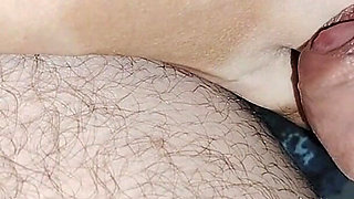 I Played a Little with My Stepsister's Feet, She Pretended Not to Notice It