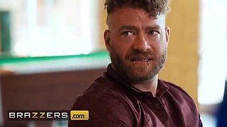 Brazzers: Zlata Shine Gets Anal with Xander Corvus After Butt Plug Shopping - Outdoor Pool Sex, Deepthroat & Facial