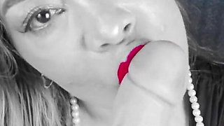 Delicious MILF Fucks with a Big Cock and Her Pearl Necklace!