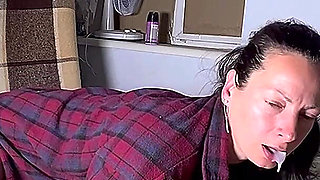 The Tired Stepfather Cummed in the Mouth of His Stepdaughter and Did Not Even Realize That It Was Her, a Delicious Lollipop
