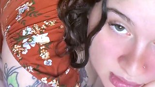 Big booty girl shaking her fat ass asking you to fuck. Find